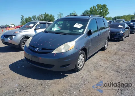2010 Toyota Sienna Le z USA, uszkodzony, nr VIN 5TDKK4CC5AS315259